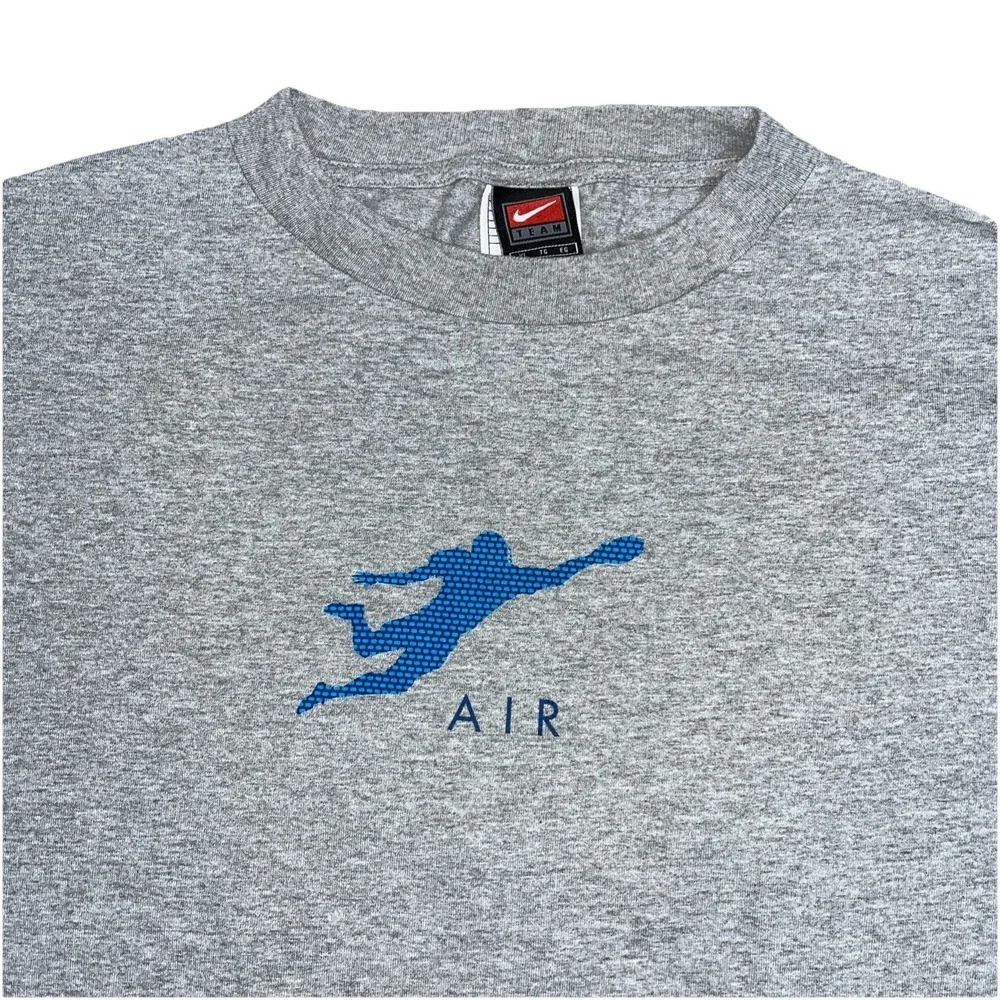 Vintage‎ Nike Team T-Shirt Men's XL Gray Football Diving Graphic Air Logo Y2K